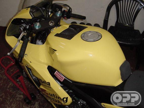 Carbon Kevlar - Tank Cover HRC - CBR600RR 2003-2004 image