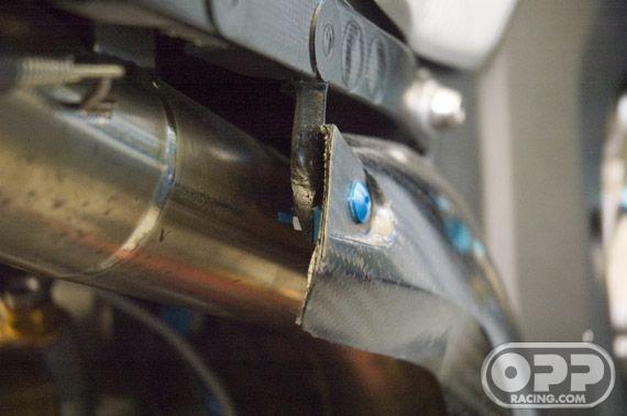 Carbon Fiber - Exhaust Shield Mid-Pipe - CBR1000RR 2004-2007 image
