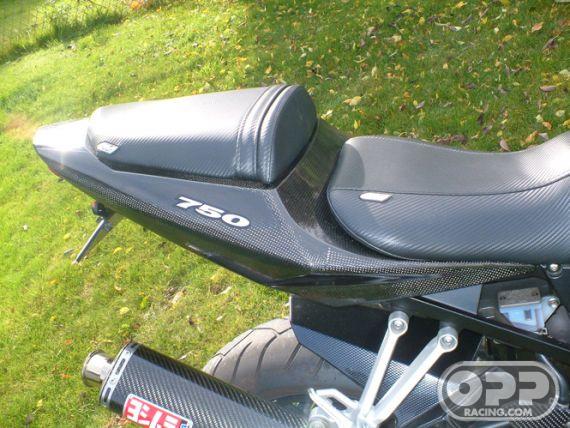 Carbon Fiber - OEM Tail - GSXR600/750 2004-2005 image