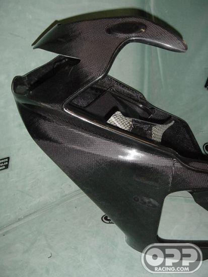 Carbon Fiber - Upper - CBR929RR 2000-2001 image