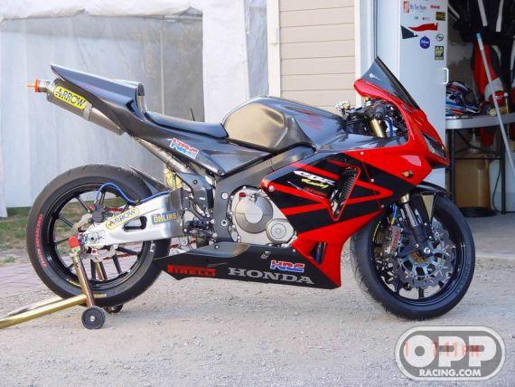 Carbon Fiber - Tank Cover with Airduct Covers - CBR600RR 2005-2006 image
