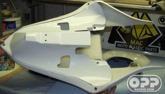 Fiber Glass - Antidraft for OEM & Solo Seat & Superbike Tail - R1 2007-2008 image