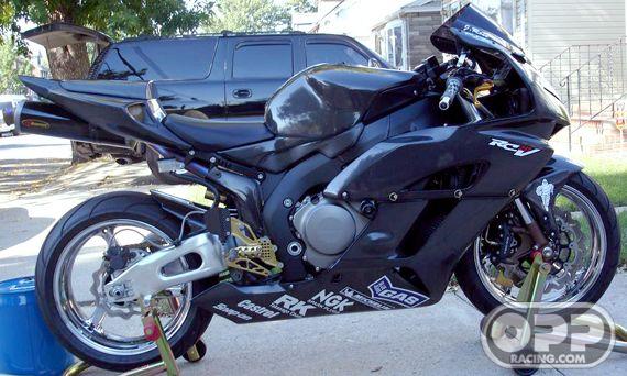 Carbon Fiber - OEM Tail - CBR1000RR 2004-2007 image
