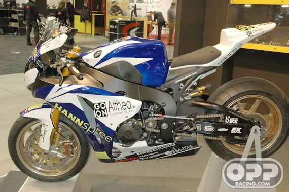 Fiber Glass - Engine Cover - CBR1000RR 2008-2009 image