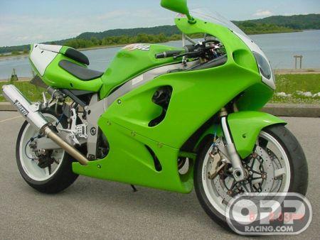 Fiber Glass - COMPLETE ZX7R 96-03 image