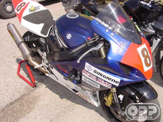 Fiber Glass - COMPLETE GSXR 600/750 04-05  image