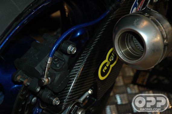 Fiber Glass - Swingarm Protector Left & Right - GSXR600/750 2008-2009 image