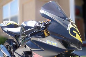 carbon gsxr fairings on a gsxr1000 endurance carbon race bike