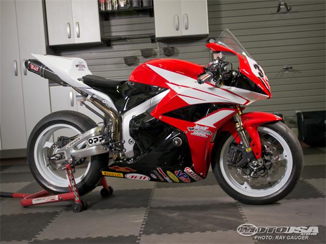 lightech track system rear sets mounted on Honda CBR600RR 2012